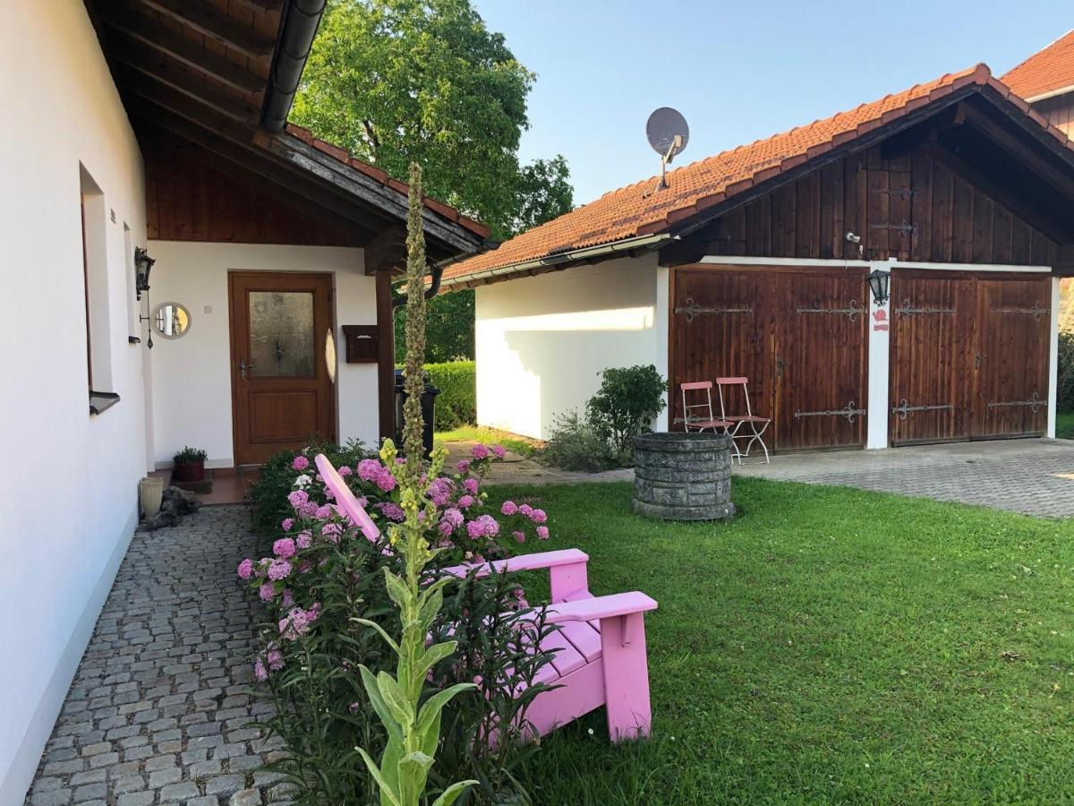 Seehaeuschen - Waging Tettenhausen Waging am See Exteriör bild